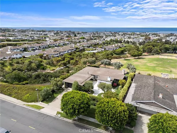 3007 Harbor View, Corona Del Mar, CA 92625