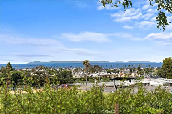 Corona Del Mar, CA 92625,3007 Harbor View