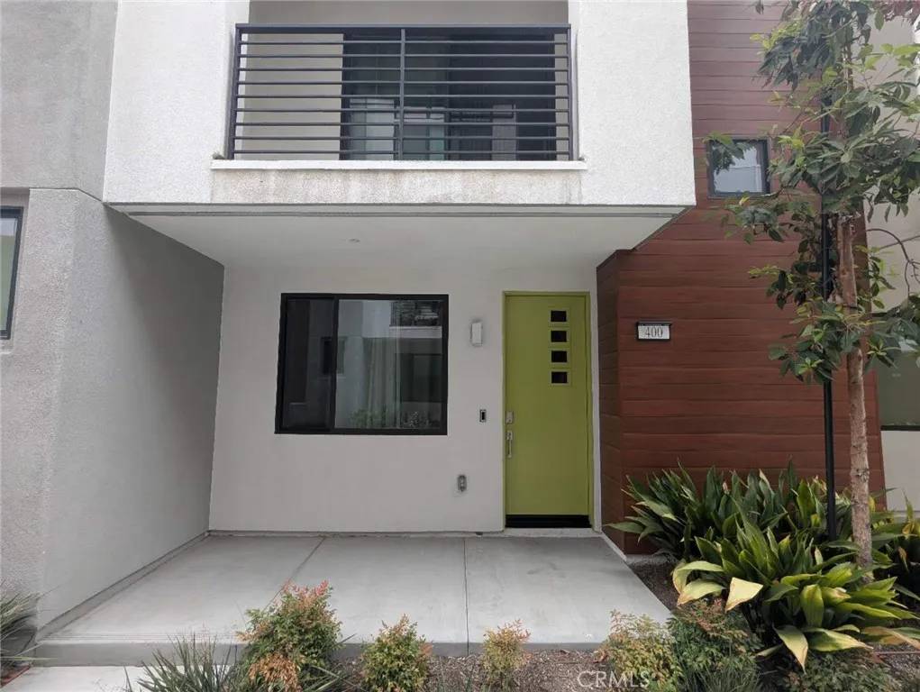 400 Transport, Tustin, CA 92782