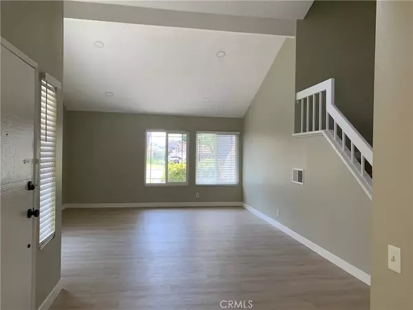 Irvine, CA 92620,20 Alba East