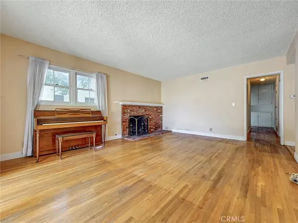 Ontario, CA 91762,1416 W 4th Street