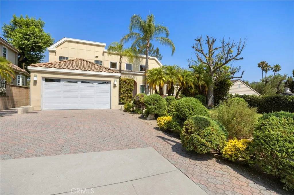 La Canada Flintridge, CA 91011,4826 Indianola Way