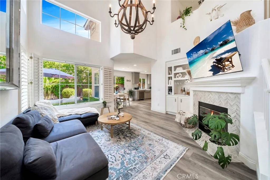 Aliso Viejo, CA 92656,7 Plateau