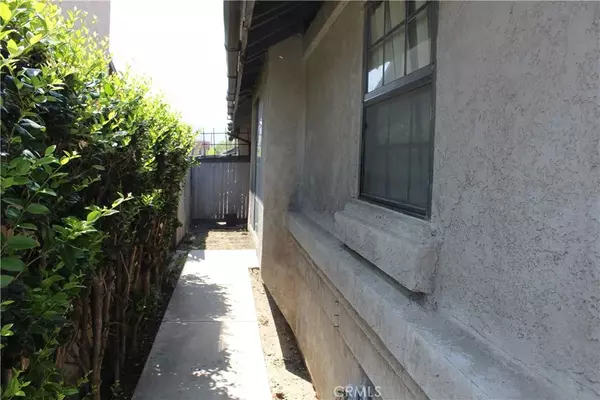 Fontana, CA 92337,14549 Southwood Drive