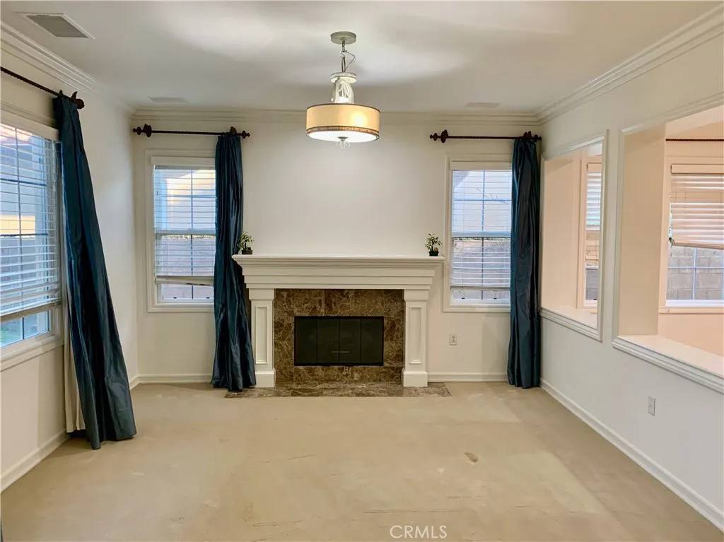 Irvine, CA 92602,44 Whitford