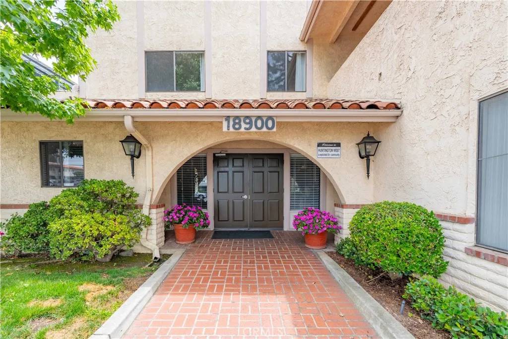 18900 Delaware Street #34, Huntington Beach, CA 92648