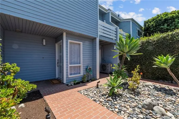 Dana Point, CA 92629,24572 Harbor View Drive #48D