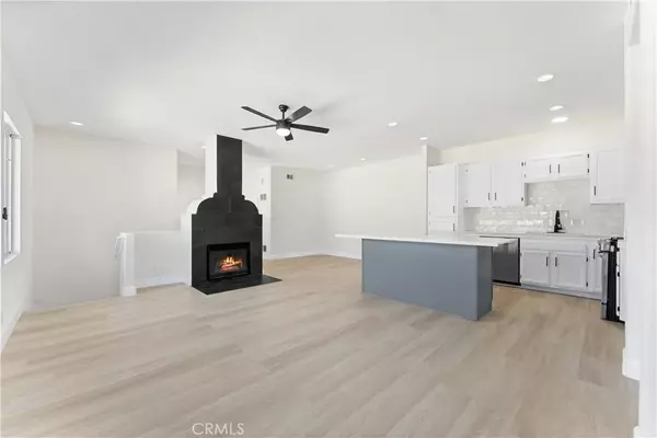 Aliso Viejo, CA 92656,14 Mosaic