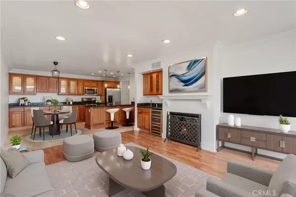911 N Kings Road #319, West Hollywood, CA 90069