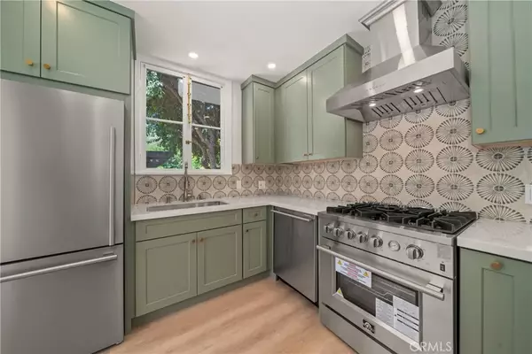 Santa Ana, CA 92706,2404 N Poinsettia