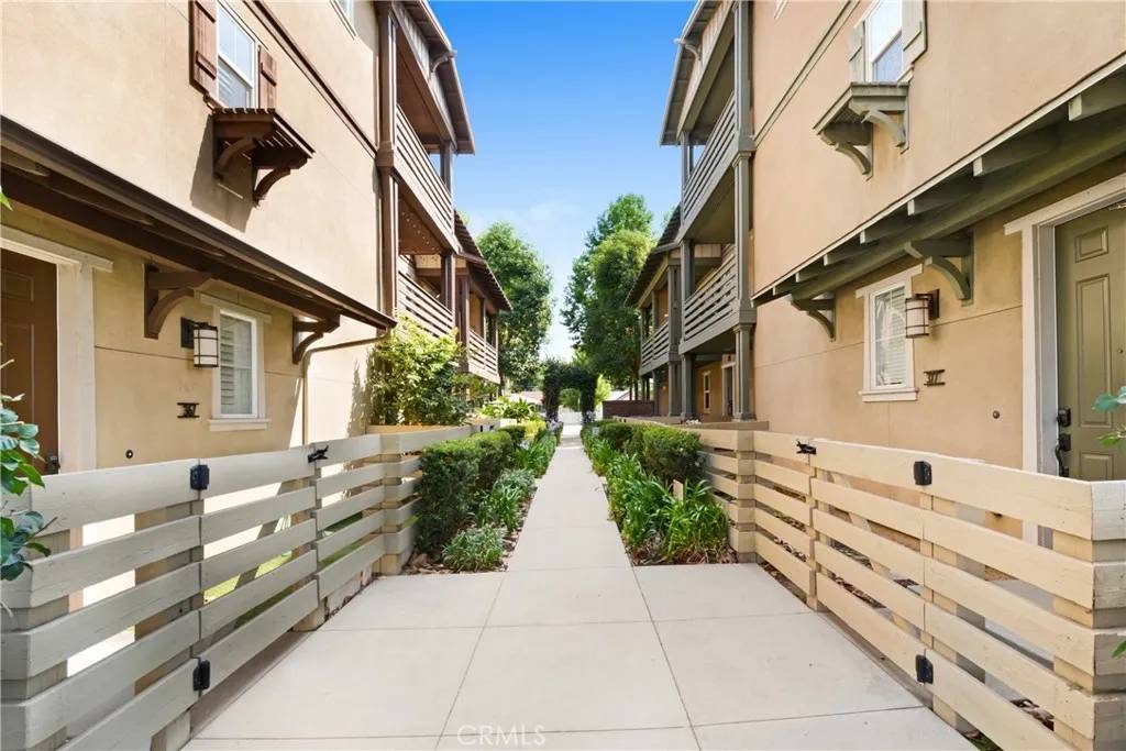 Glendora, CA 91741,365 S Glendora Avenue