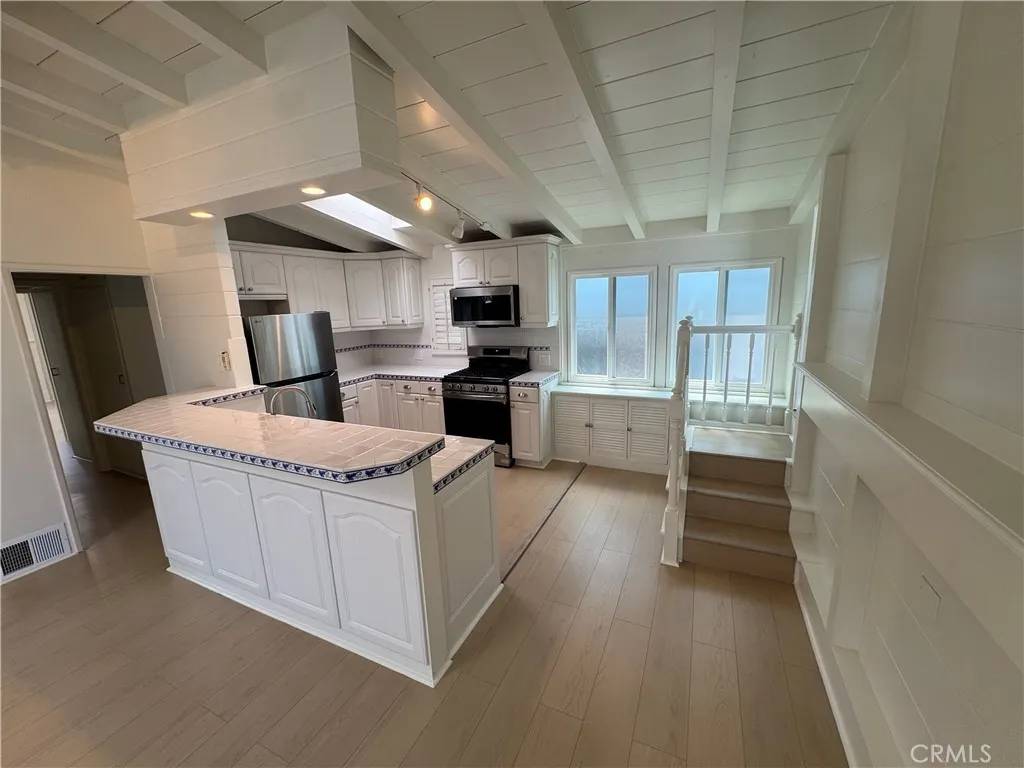 Laguna Beach, CA 92651,1225 Gaviota Drive