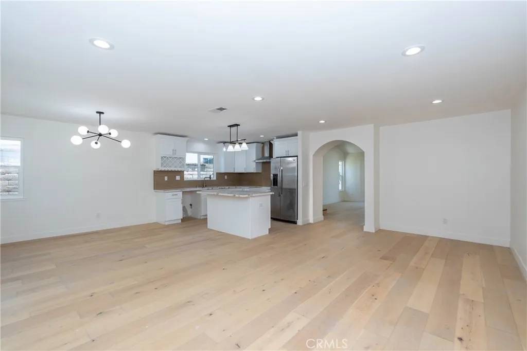 Ontario, CA 91761,1187 E Deerfield Street