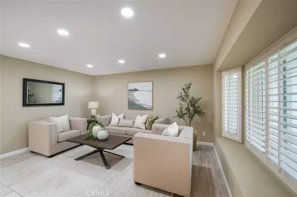 Huntington Beach, CA 92648,18156 Sharon Lane