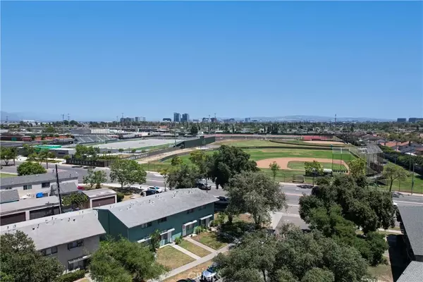 Santa Ana, CA 92707,2729 S Rosewood Avenue