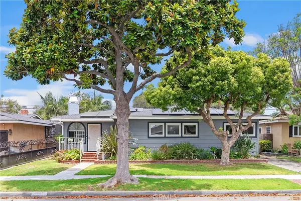 6915 E Fairbrook Street, Long Beach, CA 90815