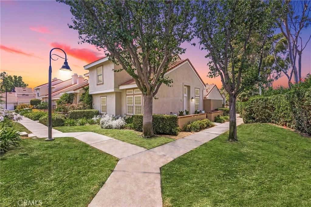 Irvine, CA 92612,53 Wellesley