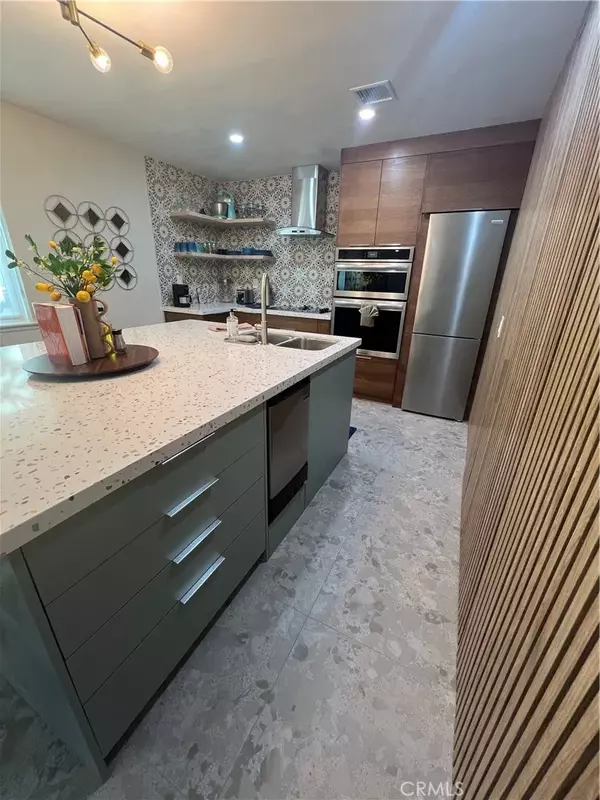 Palm Desert, CA 92260,72724 Eagle Road #1