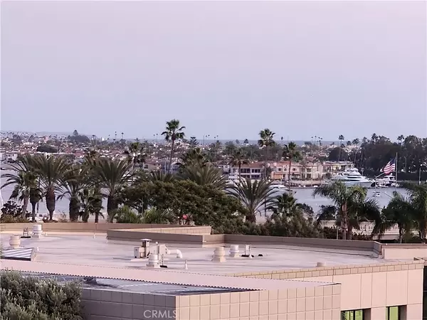 270 Cagney Lane #204, Newport Beach, CA 92663