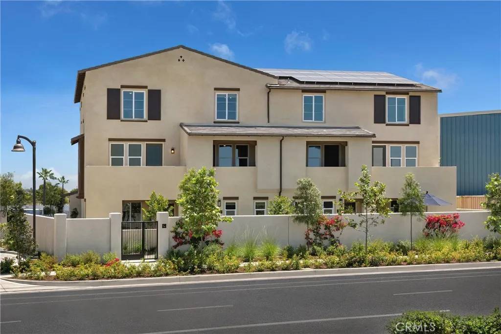 1950 W Sycamore Drive, Compton, CA 90220