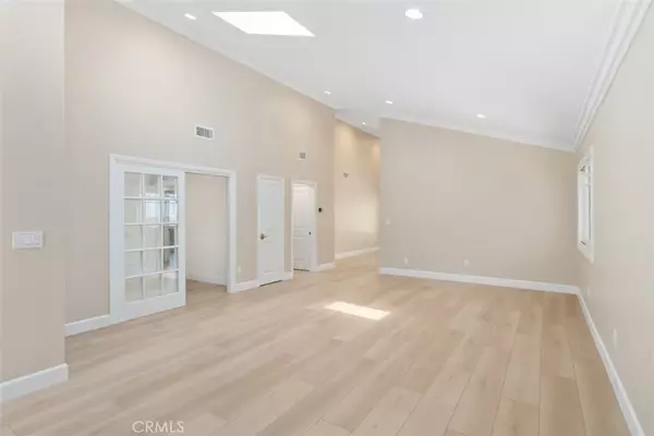Irvine, CA 92606,3931 Cedron Street