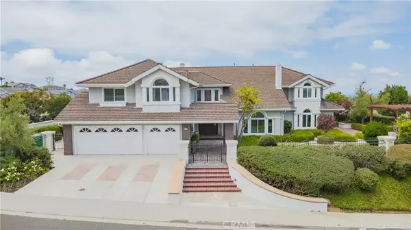 111 Hillcrest, Irvine, CA 92603