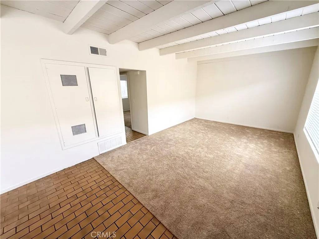 San Clemente, CA 92672,155 W Escalones #C