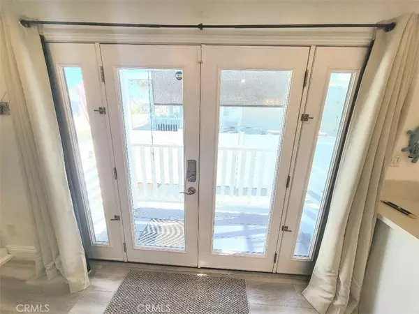 Huntington Beach, CA 92646,21752 Pacific Coast Hwy. #20A