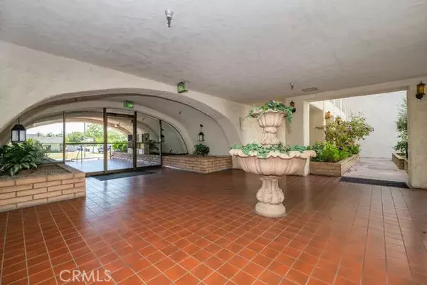 Seal Beach, CA 90740,12300 Montecito Road #13
