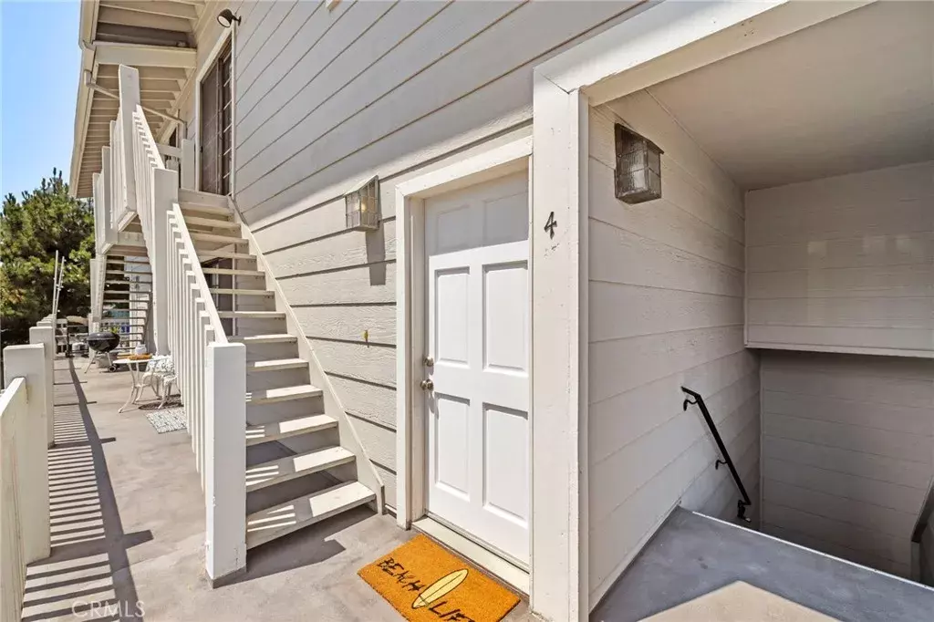 Newport Beach, CA 92663,1421 Superior Avenue #4