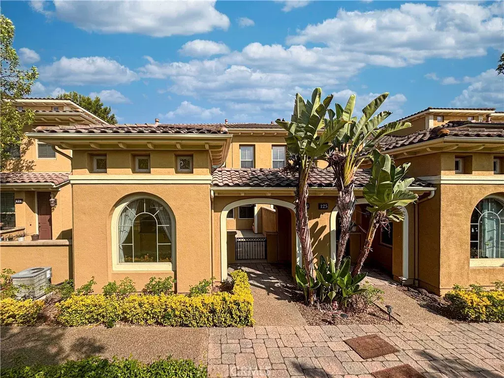 Irvine, CA 92620,123 Chantilly