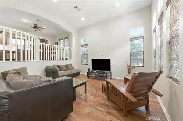 Corona, CA 92883,4448 Owens Street #106