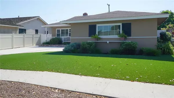 Long Beach, CA 90815,865 N Karen Way