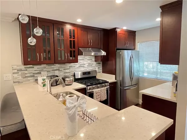 Irvine, CA 92620,249 Pineview