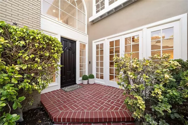 Newport Beach, CA 92660,48 Belcourt Drive #34