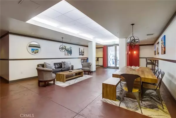 San Diego, CA 92101,1435 India Street #409