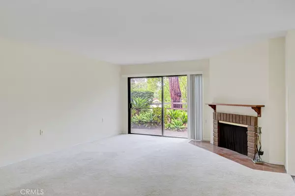 Laguna Woods, CA 92637,5006 Duverney