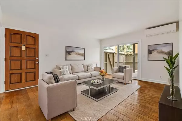 Santa Ana, CA 92707,1001 W Stevens Avenue #319