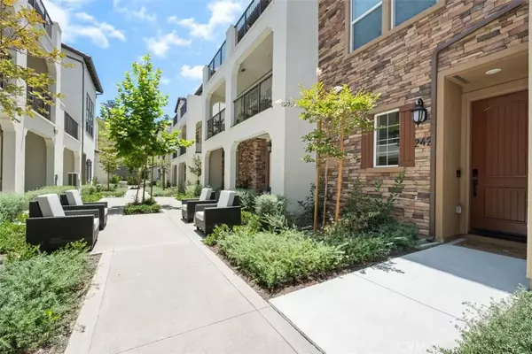 Mission Viejo, CA 92679,242 Niebla Ln