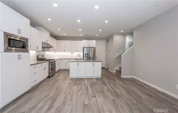 Lake Forest, CA 92630,25 Savannah
