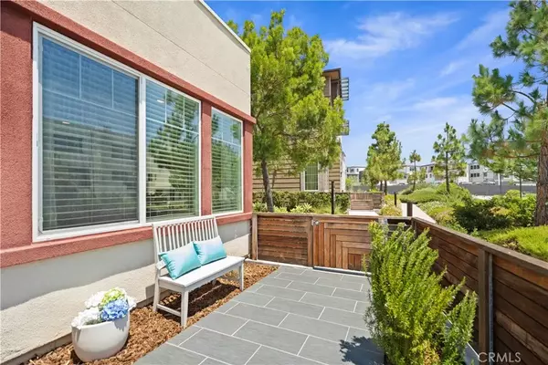 Irvine, CA 92618,610 Cultivate