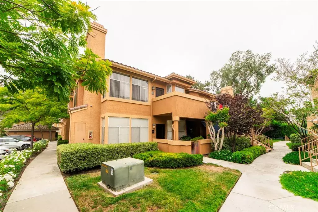 Lake Forest, CA 92610,19431 Rue De Valore #57C