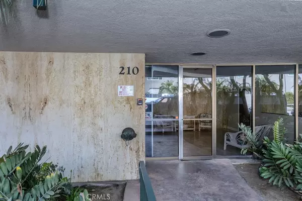 210 Grand Avenue #201, Long Beach, CA 90803