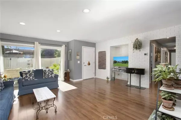 Aliso Viejo, CA 92656,24682 Via San Juan