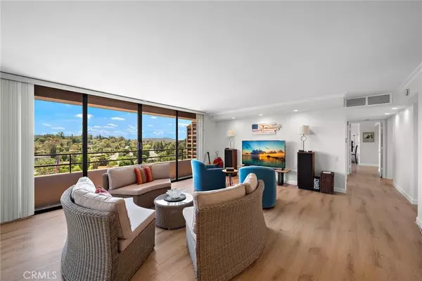 Laguna Woods, CA 92637,24055 Paseo Del Lago #904