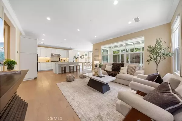 Irvine, CA 92620,114 Omar