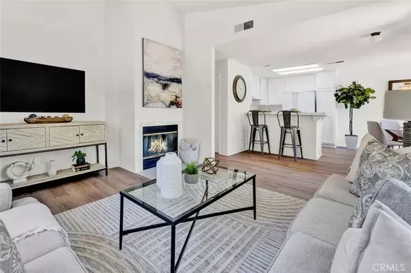 Lake Forest, CA 92630,25568 Azalea
