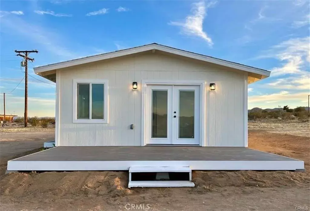 Landers, CA 92285,55354 El Lobo Road