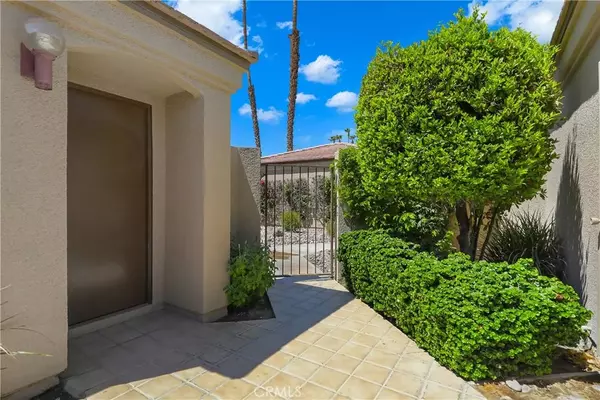 Palm Desert, CA 92211,76238 Honeysuckle Drive