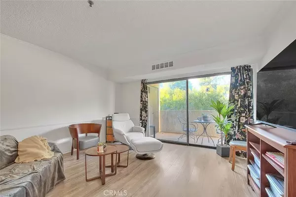 700 W 3rd Street #A111, Santa Ana, CA 92701